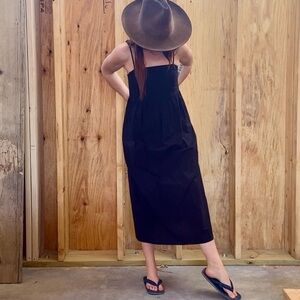 Chic Black Midi Dress